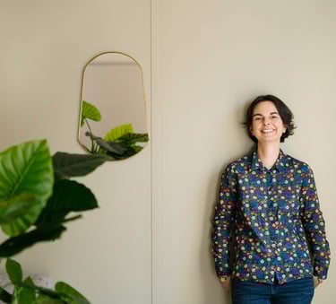 Portrait d'Anne Fuss décoratrice d'intérieur et coloriste en Île-de-France