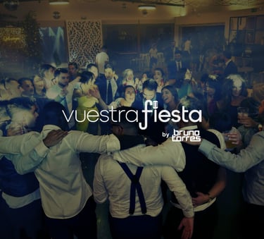 Imágen de los novios en la fiesta de su boda con vuestra fiesta
