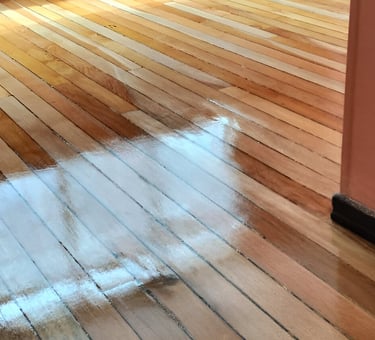 pulido de piso de madera