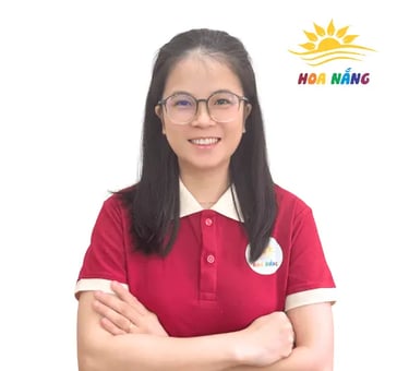 Cô Lan Anh – giáo viên phát triển kỹ năng và hành vi tích cực tại Trung tâm Hoa Nắng Hải Phòng.