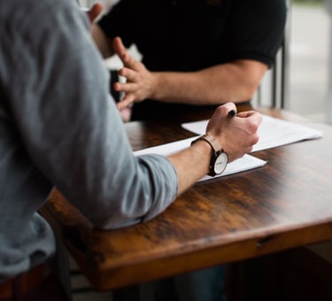 Clients et expert comptable en RDV - InFine Experts comptables Marseille