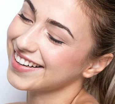 Fashion-Photo-Retouching-Teeth-Whitening