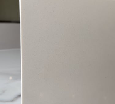 Plancha de cuarzo blanco crema