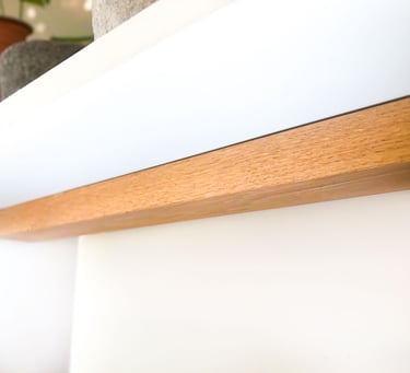 Bureau Shelfi – La Garenne-Colombes – tasseaux chêne massif – détail étagère