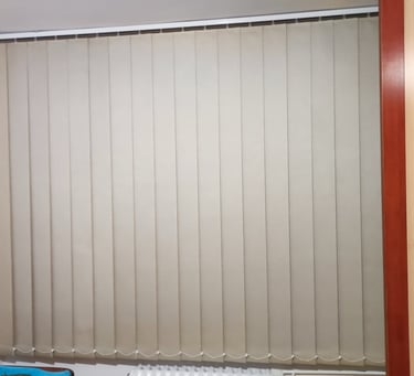 Jaluzele Verticale pe comanda Sev HOME, asiguram montaj in Bucuresti. Livram in toata tara