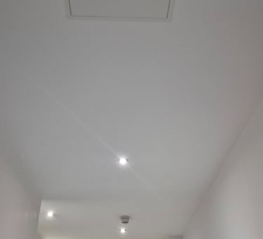 Access panel fitting to an MF ceiling