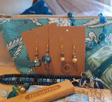 Various accessories, bracelets, earrings