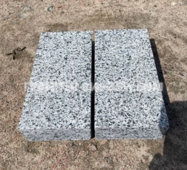 Пиляна гранітна бруківка Покостівка 20*10*3