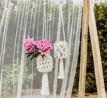 boho style macrame flowers hangers