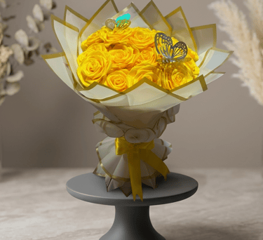 Ramo de rosas de listón amarillo 