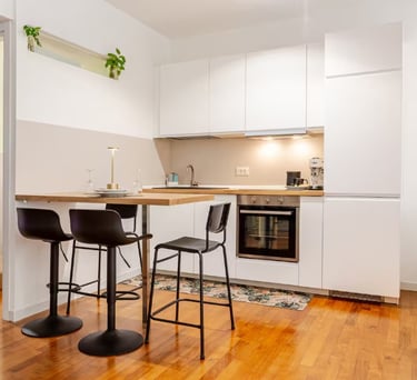 Cucina con forno, lavastoviglie, bollitore, macchina del caffè casa vacanza a Pesaro