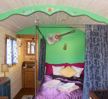 Gypsy caravane bedroom