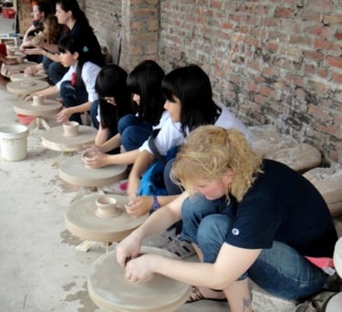 rent a car to Bat Trang from Hanoi