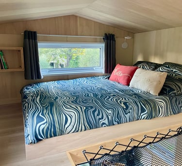 Chambre 2 avec son filet de détente pour enfants et parents