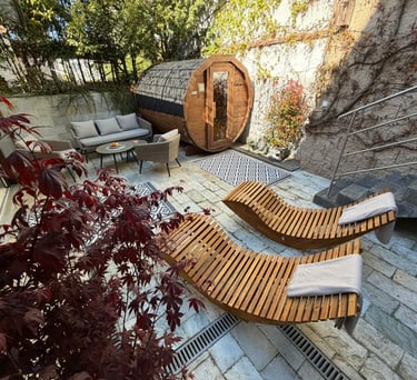 Venkovní relaxační část Private Spa Prague v Praze