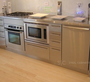 stainless steel appliances & cabinets