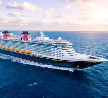 disney dream de disney cruise line navegando en el océano
