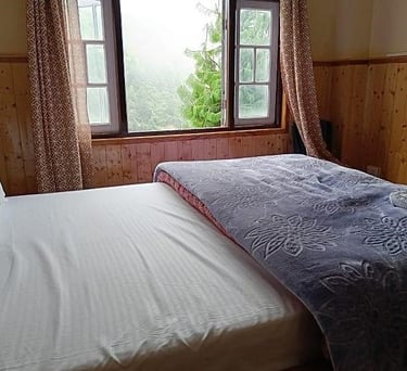 LACHUNG HOMESTAY