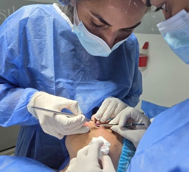 Rinomodelación con ácido hialurónico en clínica de armonización facial en Santo Domingo