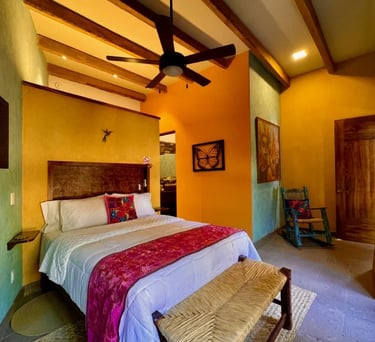 spacious queen size bed in san miguel de allende