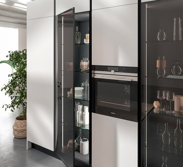 cusine blanche porte vitrée