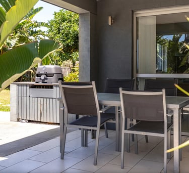 Private outdoor Dining Area and BBQ