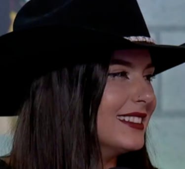 Ana Castela