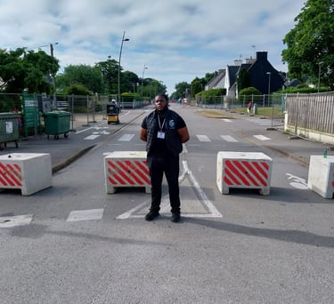 un agent de sécurité SEYF durant un gardiennage à REnnes en Bretagne