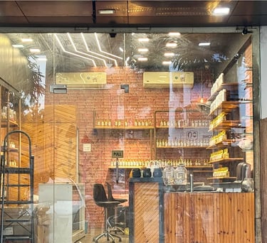 Front View of Oud Corridor