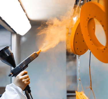 Recubrimiento de piezas metálicas