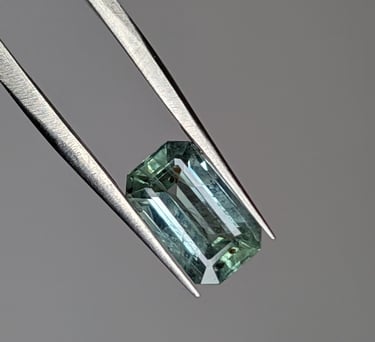 saphir bleu vert naturelle 