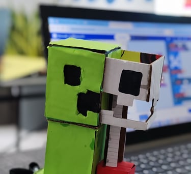 Robot inspirado en un videojuego, construido con creatividad.