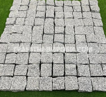 Колота гранітна бруківка покостівка 10*10*5