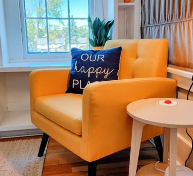 Sitting area in the South Cliff Inn's Morning Room