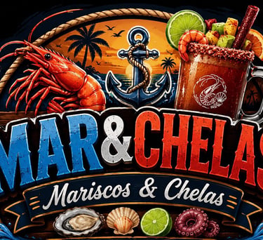 Logotipo de Mar & Chelas que presenta mariscos frescos, camarones, una michelada y un fondo de playa