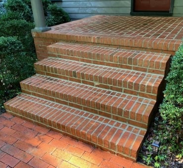 The King's Garden offers experty masonry repair.