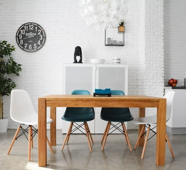 Interiorismo Valencia: reforma de vivienda con ladrillo caravista blanco, suelo hidráulico y estilo vintage en Extramurs