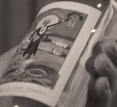 Bouteille d'absinthe avec l'étiquette Guguss