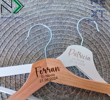 perchas grabadas a máquina