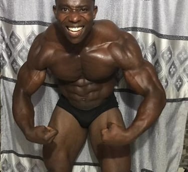 Abuja bodybuilder most muscular pose