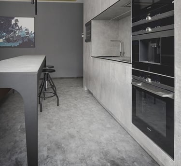 LVT grindys betono imitacija
