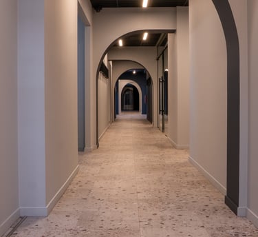 Koridorius su Amtico vinilinėm grindim