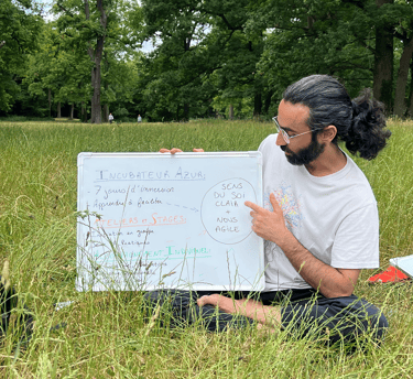 Incubateur Azur : immersion collective et maturité émotionnelle