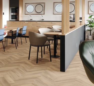 Laivo grindys valgymo zonoje