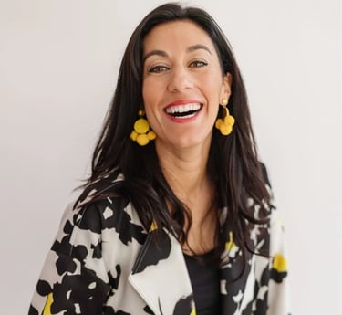 Portrait of Aurelie Litynski - Author of 100 Ideas for a Positive Work Culture