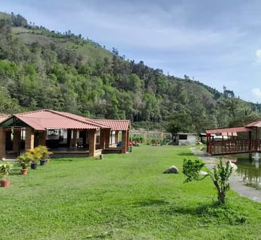 finca  y restaurante con lagos para pesca deportiva ubicado en Cajamarca Colombia
