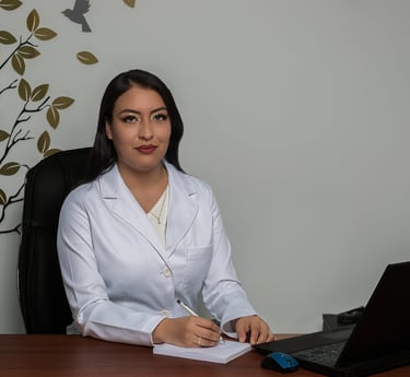 Dra. Lilyan Marissel - Cirugía Plástica y Estética - Especialista - certificada