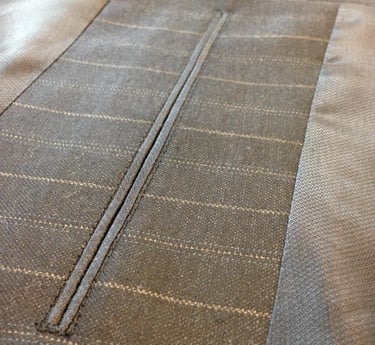 Skrædder inderlomme I stribet uld og blå viskose foer 