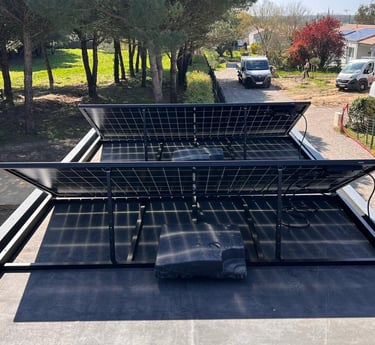 Châssis robuste pour fixation de station solaire sur toiture ou sol