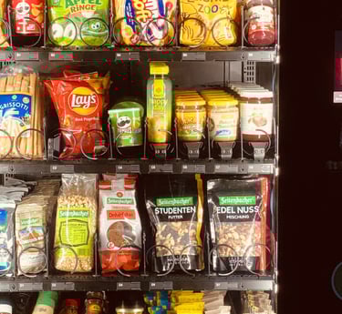 Snacks, Süssigkeiten, Müsli, Samba, Aufstriche, Marmelade, Senf, Riegel, BBQ Sauce, Nüsse